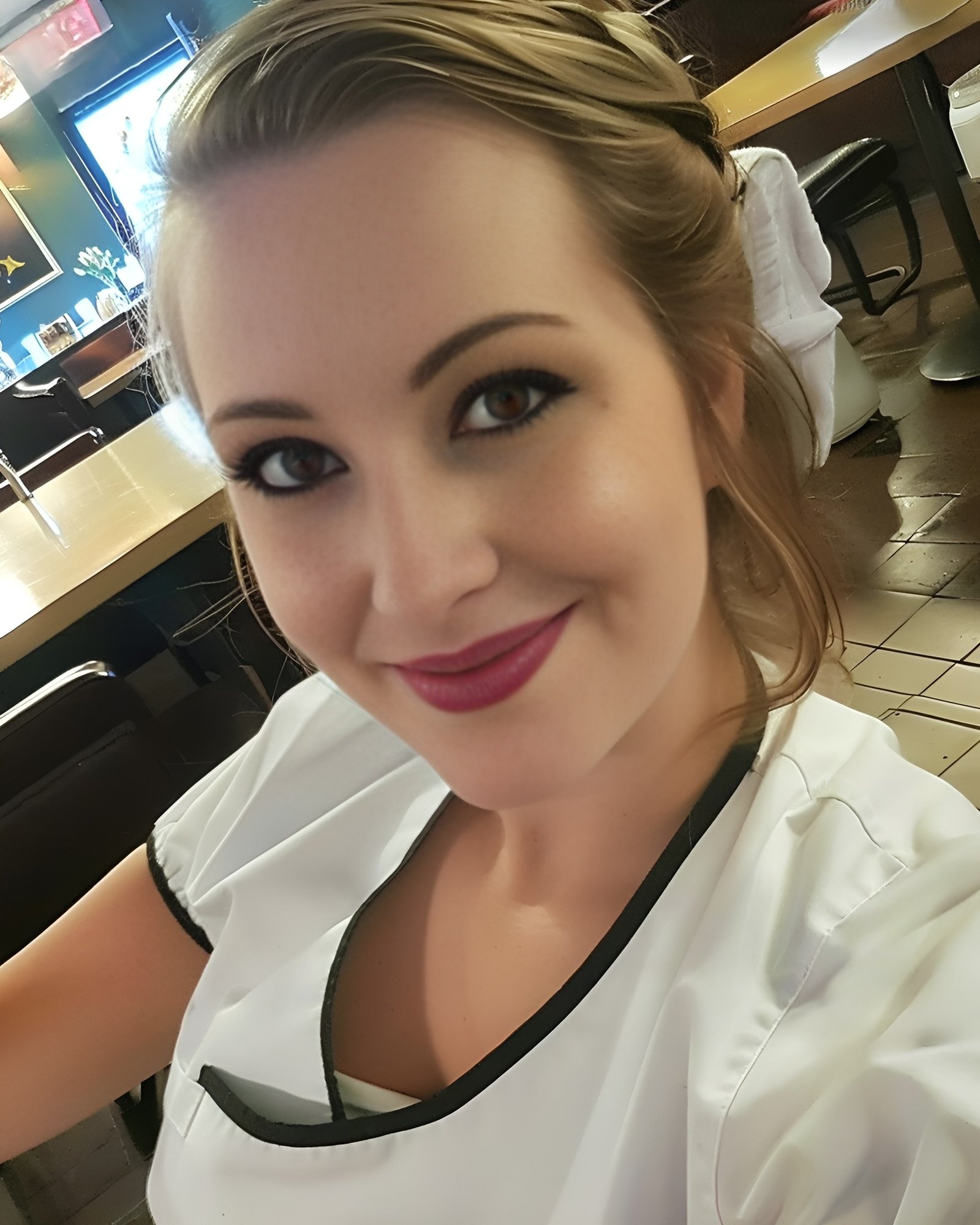 Years After I Graduated, My School Bullies Tried to Humiliate Me at Work – They Didn’t Expect Instant Karma