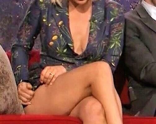 Kaley Cuoco in a moment that left everyone speechless – look closely! Watch Video in 1st comment